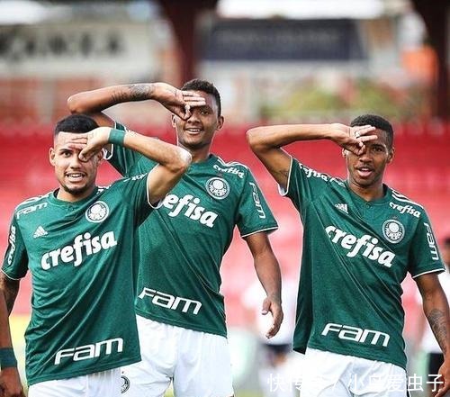 展现了两队 展现了两队